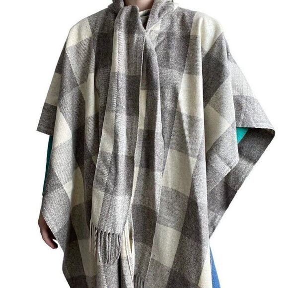 Vintage Unisex 1970s Checkered Cream Gray 100% Wool Hippie Western Poncho One Sz - Picture 3 of 10